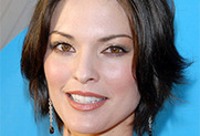 8675_alana-de-la-garza